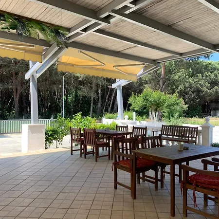 Hostal Garden Albania